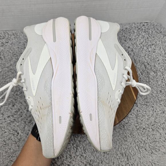 Brooks Womens Ghost Max Wide White Athletic Comfort Gym Road Running Shoe W10 D - Picture 8 of 13